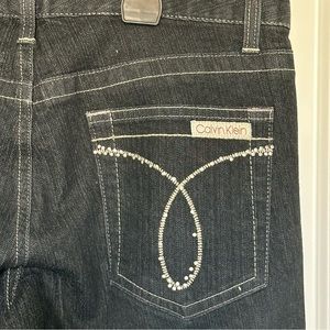 Calvin Klein Low Rise Flair Jeans Dark Wash size 8 H009